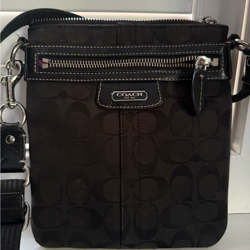 Coach Signature Black Messenger Bag